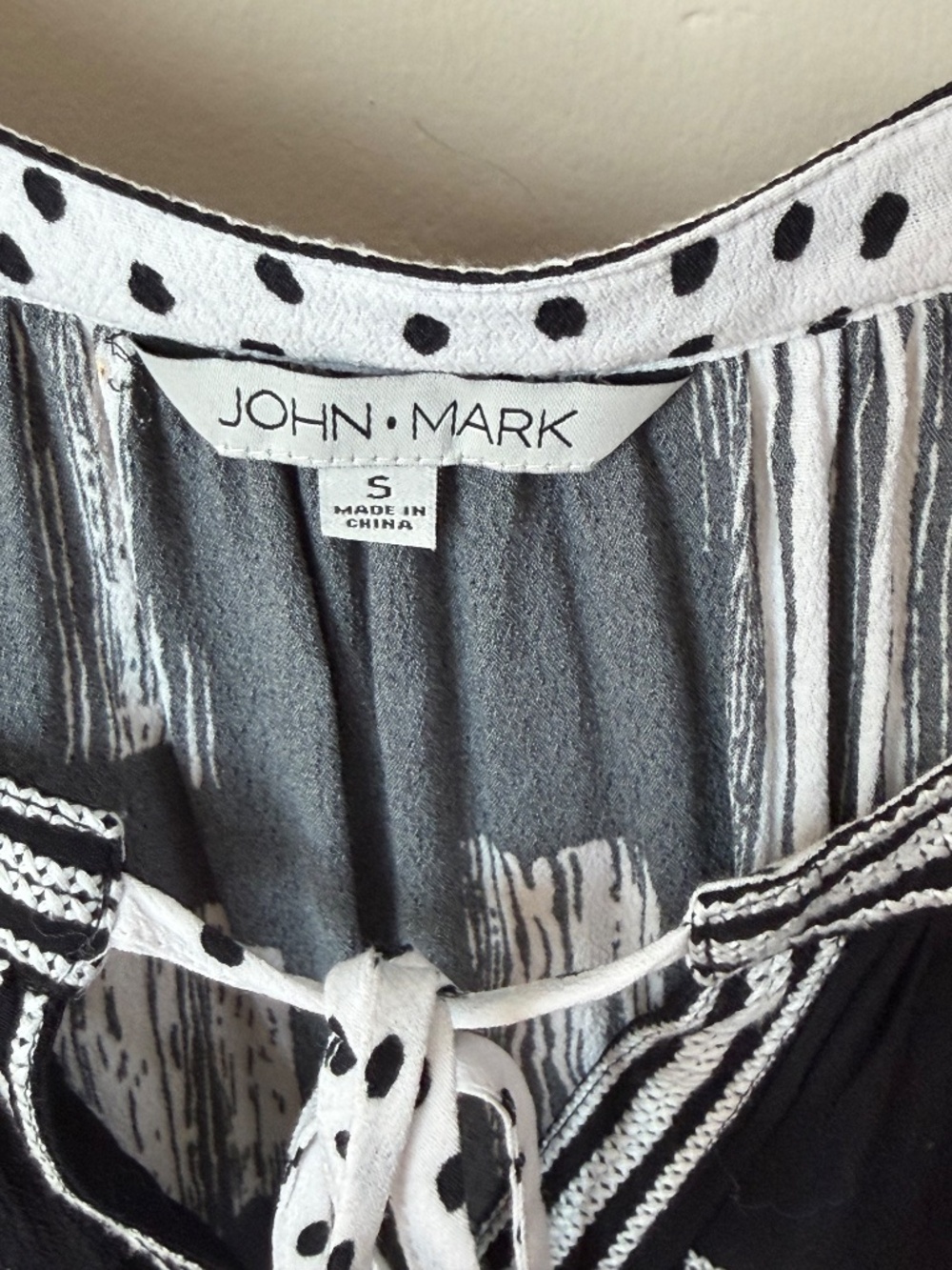 John Mark tunic - Picture 3 of 4